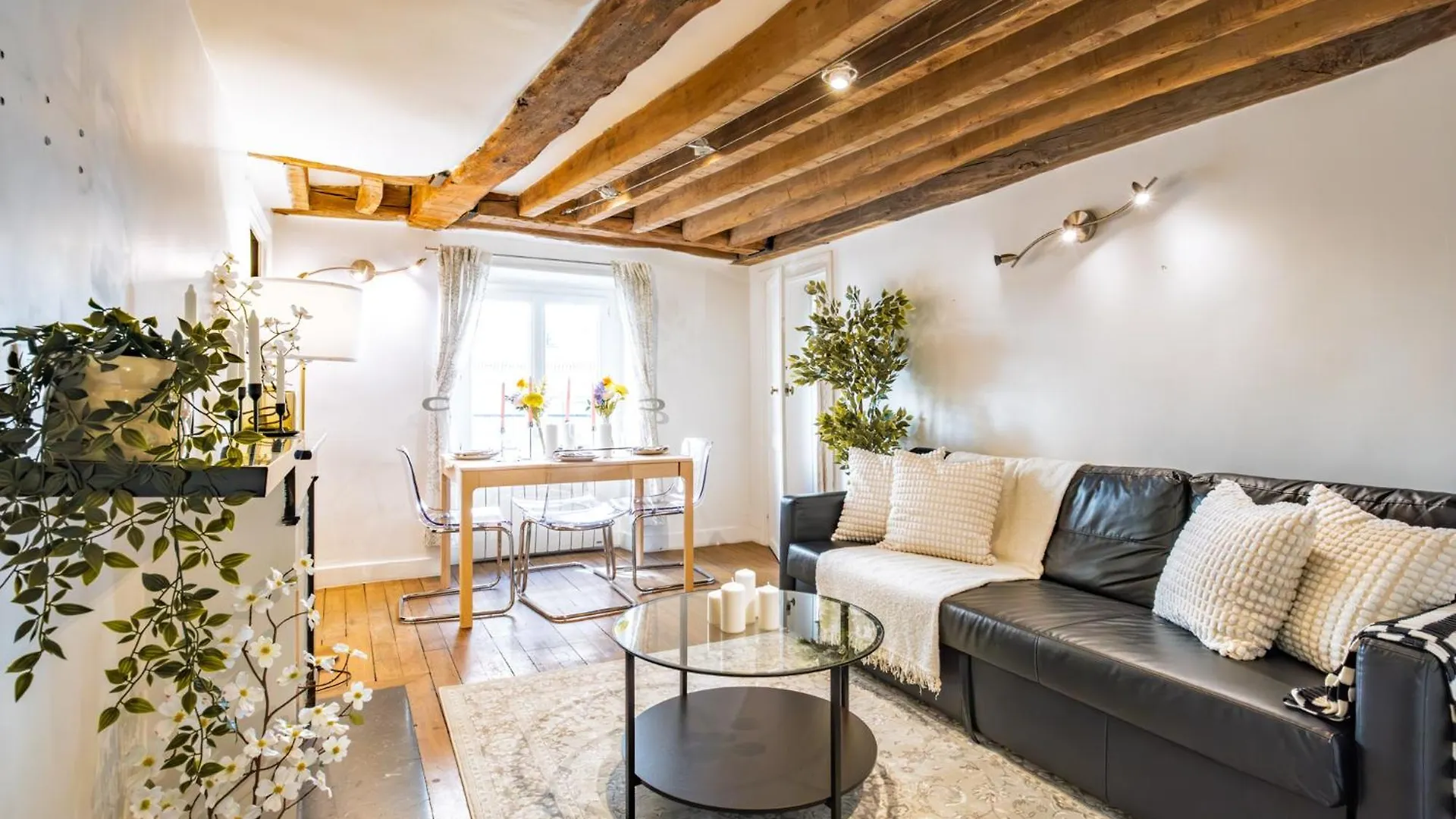 Apt 6 Guests Charme Opera De Paris location